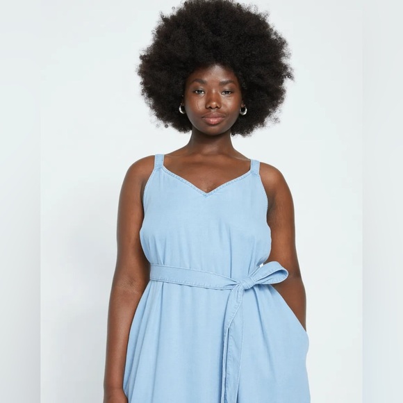 ✨ NWT Universal Standard Tencel Chambray Flutter Hem Dress - Morning Blue - Picture 4 of 17